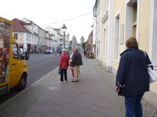 Stadtzentrum - im Hintergrund das Neuner Tor