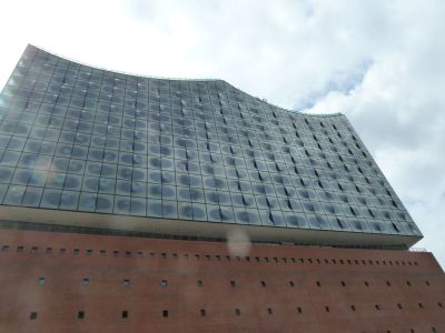 Elbphilharmonie ohne Krahn.JPG